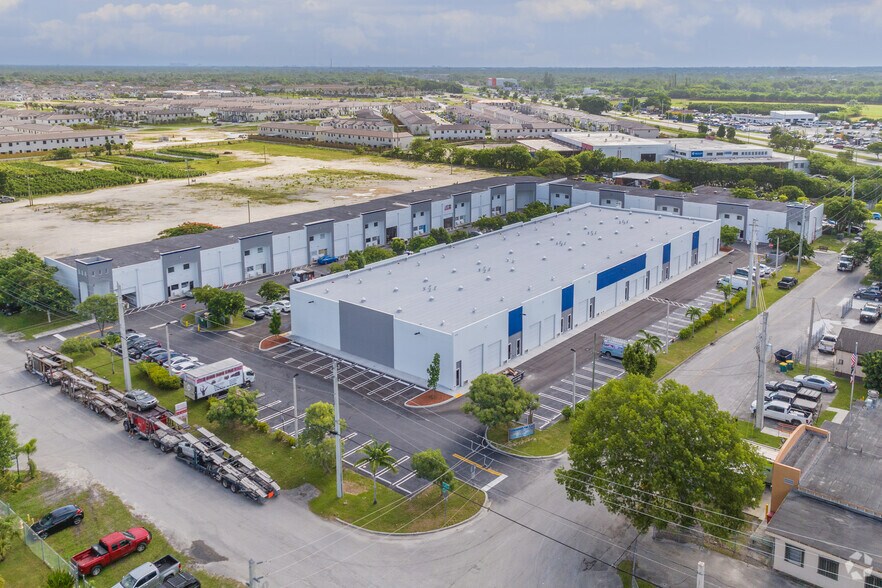More Photos Of 23701 SW 132nd Ave, Homestead Warehouse For Lease