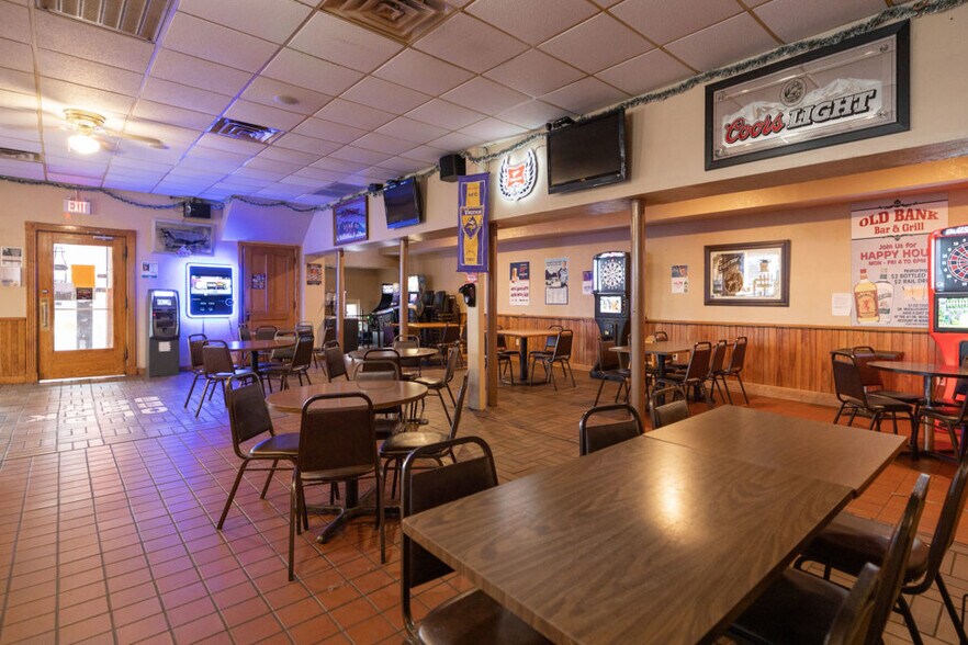More Photos Of 100 S Washington St, Lake City Restaurant For Sale