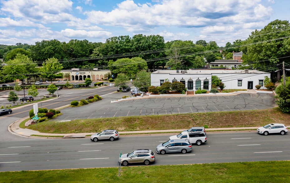 More Photos Of 490 Westfield Rd, Charlottesville Storefront Retail Office For Sale