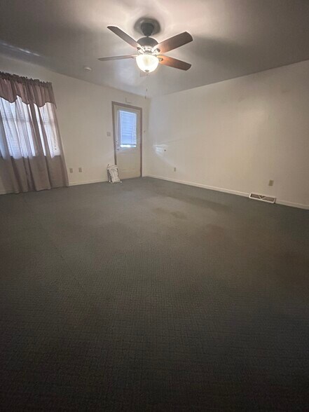 More Photos Of 409 4th St, Monongahela Apartments For Sale