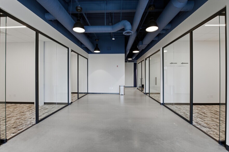 More Photos Of 6100 Robertson Ave, Nashville Storefront For Lease