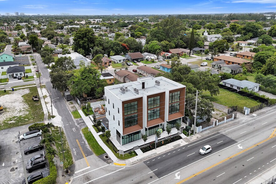 More Photos Of 401 Pembroke, Hallandale Beach Apartments For Lease