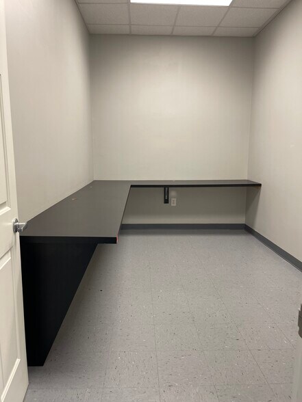 More Photos Of 335 Roselane St NW, Marietta Medical For Lease