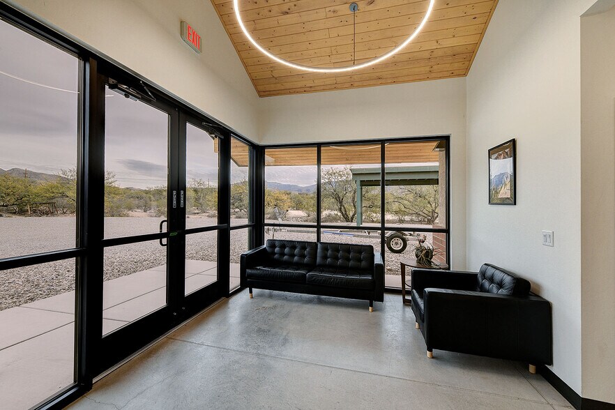 More Photos Of 2751 N Soldier Trl, Tucson Specialty For Sale