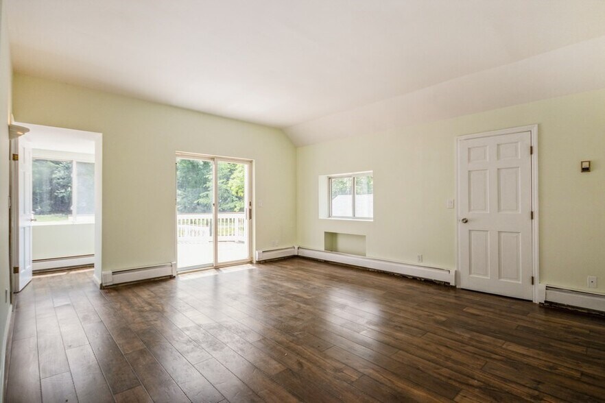 More Photos Of 584 Milltown Rd, Brewster Village Specialty For Sale