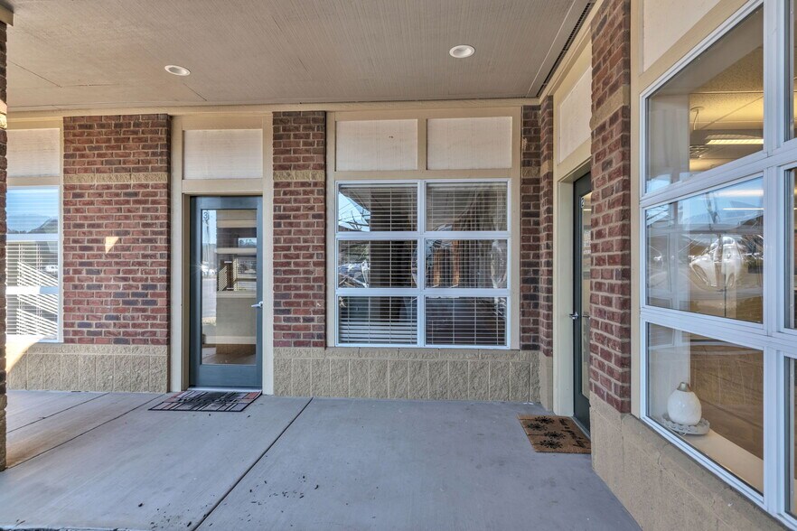 More Photos Of 2540 Sand Pike Blvd, Pigeon Forge Office For Lease