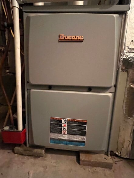 More Photos Of 1020 16th St, Bedford General Retail For Sale