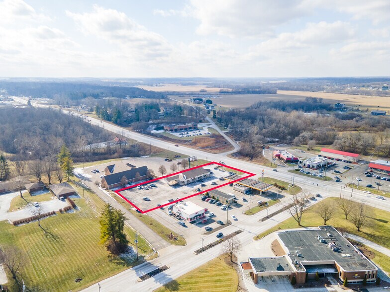 More Photos Of 2306 S Memorial Dr, New Castle General Retail For Lease