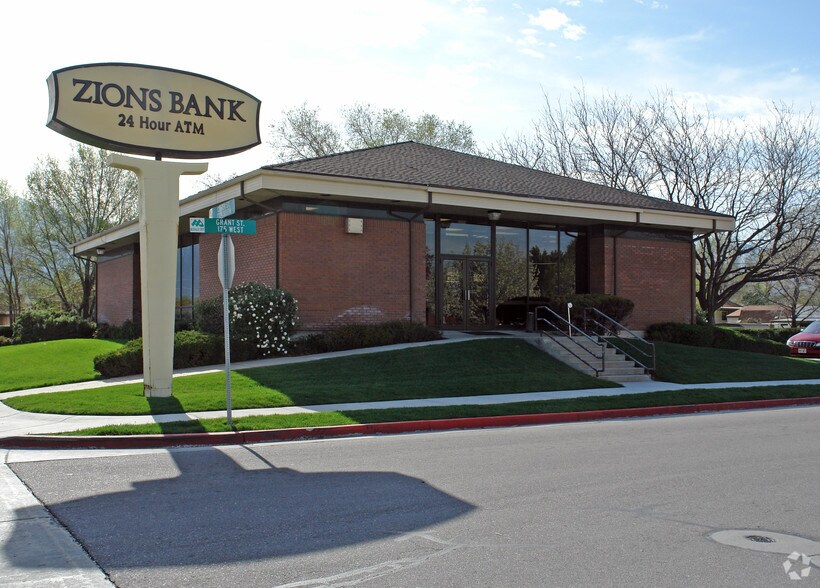Primary Photo Of 159 W Center St, Midvale Bank For Lease