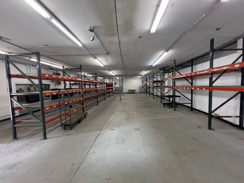 More Photos Of 2 S Plank Rd, Newburgh Warehouse For Sale