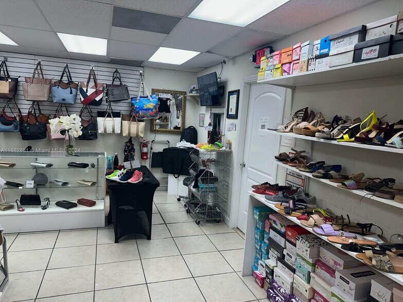 More Photos Of 1767 W 37th St, Hialeah Warehouse For Sale