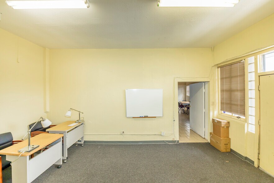 More Photos Of 5239 Atlantic Ave, Long Beach Freestanding For Sale