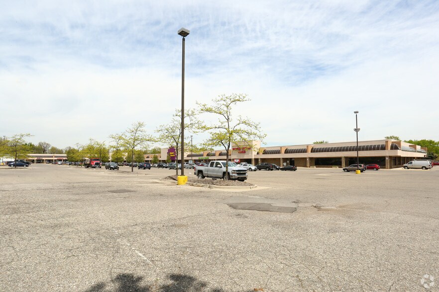 More Photos Of 34518-34900 Warren Rd, Westland Unknown For Lease