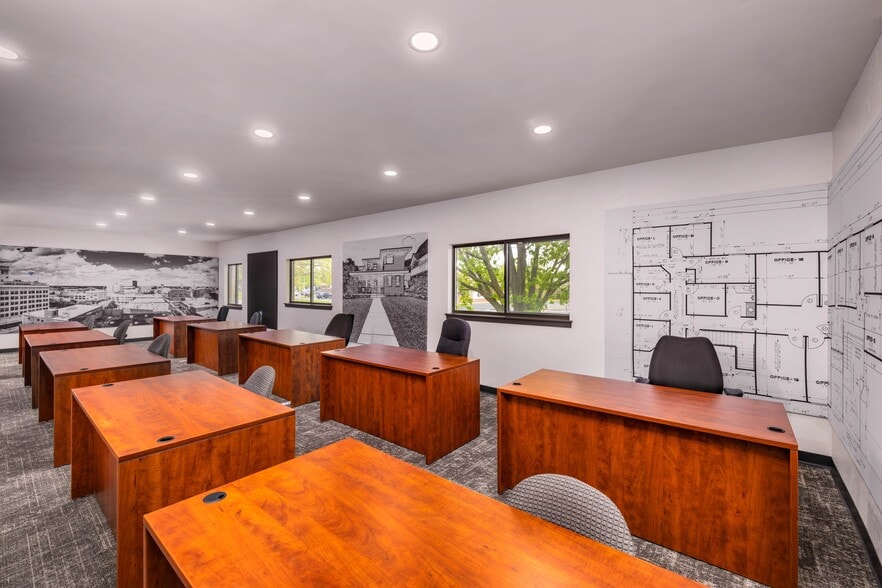 More Photos Of 3745 S Fremont Ave, Springfield Office Residential For Sale