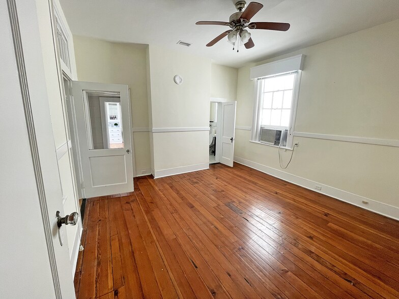 More Photos Of 7 N Claiborne St, Mobile Loft Creative Space For Lease