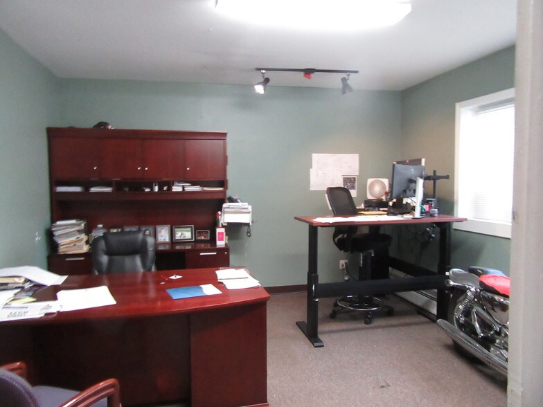 More Photos Of 2323 Second Ave, Schenectady Warehouse For Sale