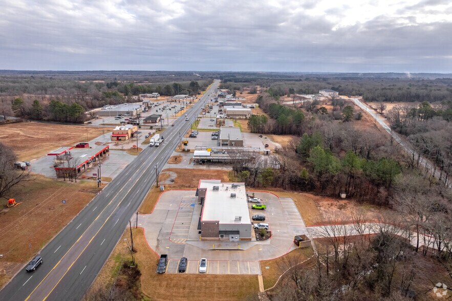 More Photos Of 522 B State Hwy 31 East, Chandler Freestanding For Lease
