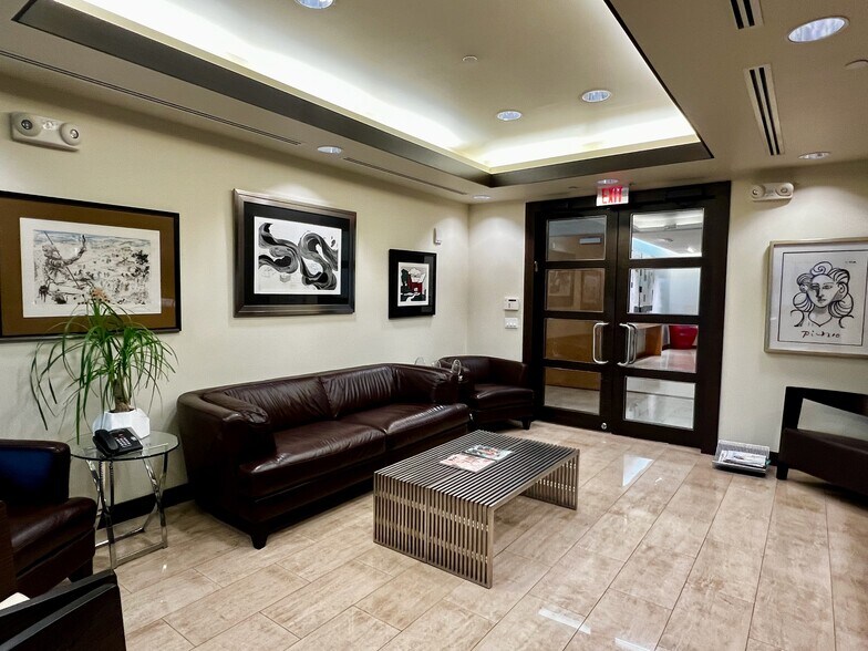 More Photos Of 20900 NE 30th Ave, Aventura Office Residential For Sale