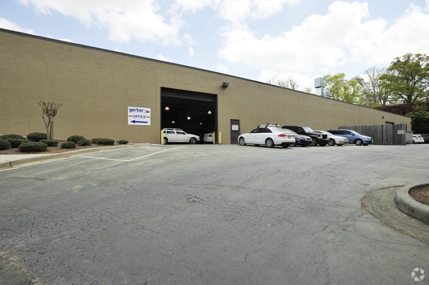 More Photos Of 2441 Cheshire Bridge Rd NE, Atlanta General Retail For Lease