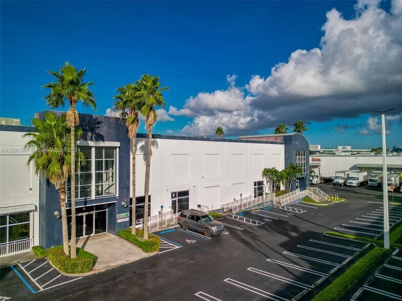 More Photos Of 7620 NW 25th St, Miami Distribution For Lease