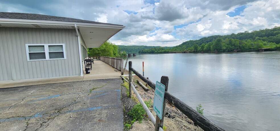 More Photos Of 736 Front St, Fredericktown Warehouse For Sale