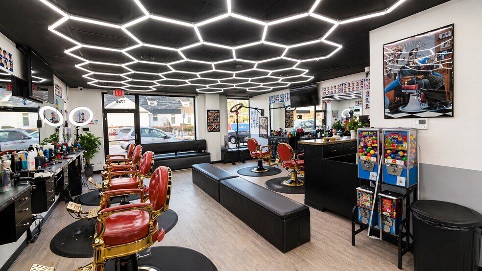 More Photos Of 163-175 Nassau Rd, Roosevelt Freestanding For Sale