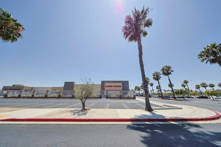 More Photos Of 500-506 Carson Town Ctr N, Carson General Retail For Sale