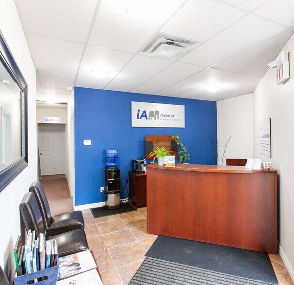 More Photos Of 25 Struck Ct, Cambridge Service For Lease