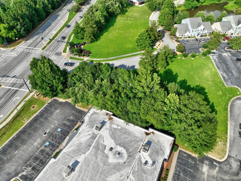 More Photos Of 500 W Lanier Ave, Fayetteville Land For Lease