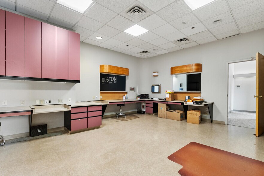 More Photos Of 92 High St, Medford Medical For Sale