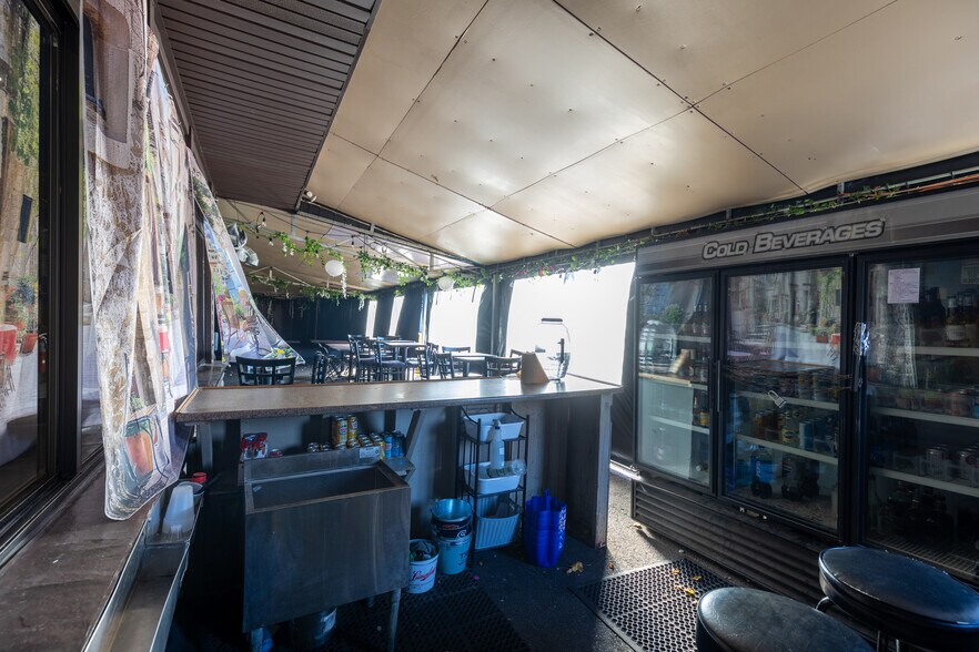 More Photos Of 7815 Ogden Ave, Lyons Restaurant For Sale