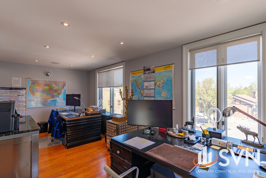 More Photos Of 118 W Main St, West Dundee Bank For Sale