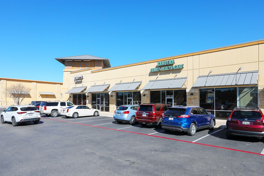 More Photos Of 12908-12932 Bandera Rd, Helotes General Retail For Sale