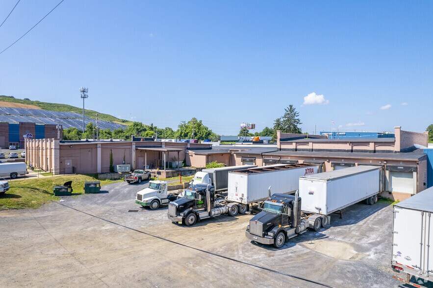 More Photos Of 50 Hilton St, Easton Warehouse For Lease