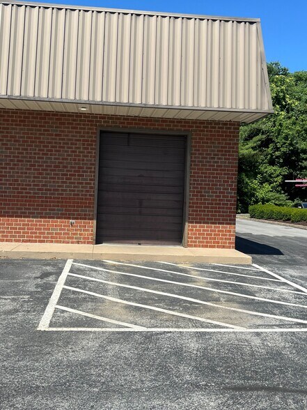 More Photos Of 1290 Edwin Miller Blvd, Martinsburg Freestanding For Sale