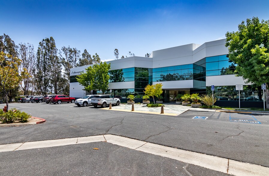 More Photos Of 28765 Single Oak Dr, Temecula Office For Lease