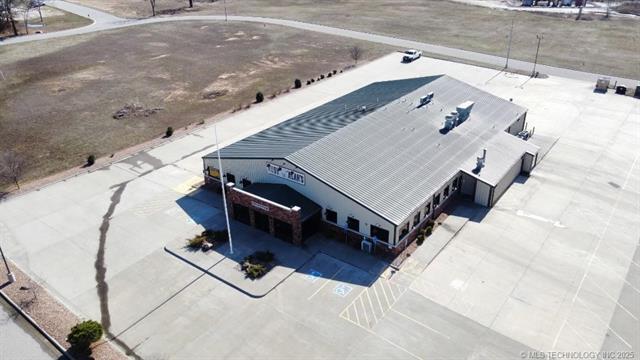 More Photos Of 207 Commerce Dr, Wewoka Restaurant For Sale