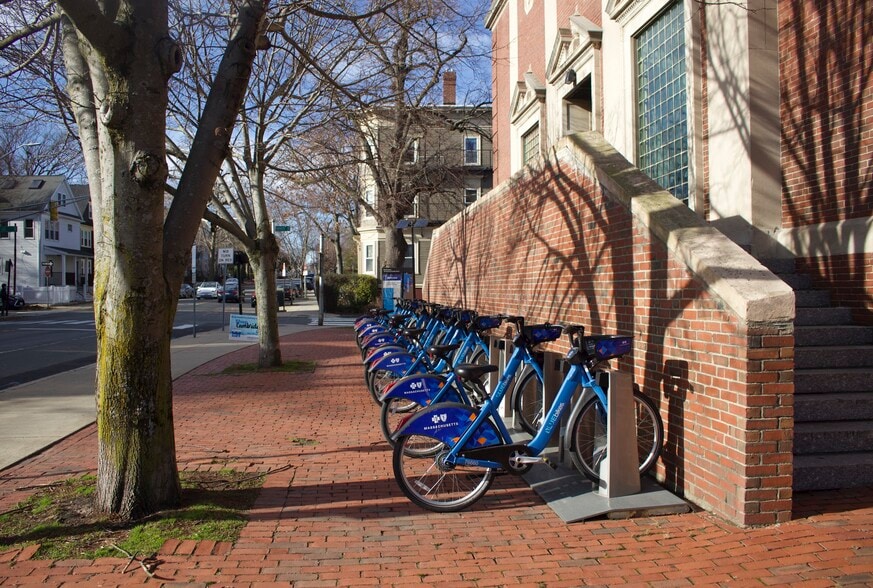 More Photos Of 370 Broadway, Cambridge Storefront Retail Residential For Lease