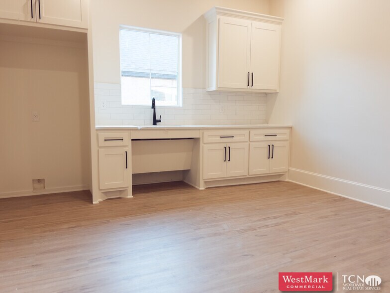 More Photos Of 13913 Indiana Ave, Lubbock Office For Lease