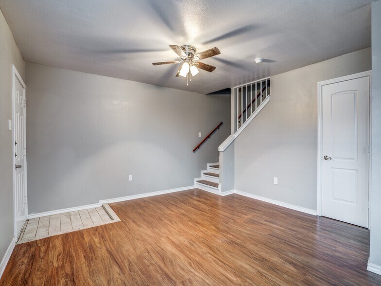 More Photos Of 1221 N Britain Rd, Irving Multifamily For Sale