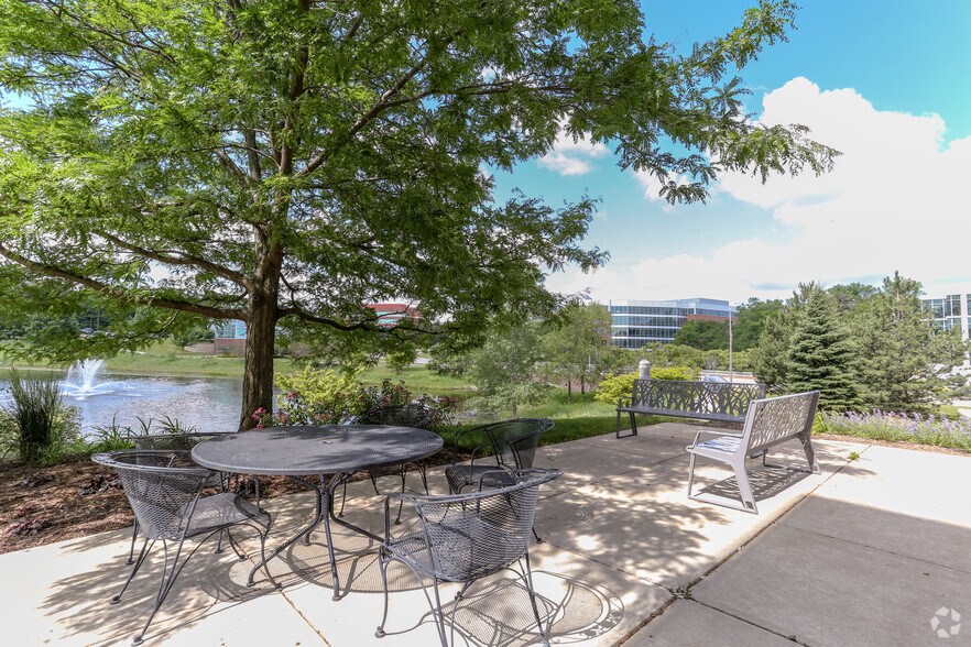 More Photos Of 10361 Innovation Dr, Milwaukee Office For Lease