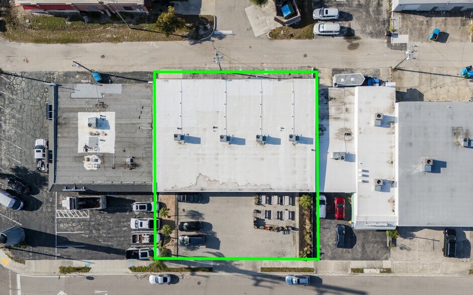 More Photos Of 1520 SE 46th Ln, Cape Coral Freestanding For Lease