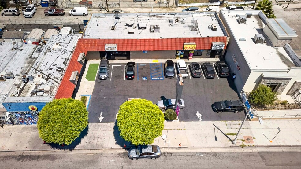 More Photos Of 108-120 N Long Beach Blvd, Compton Storefront For Sale