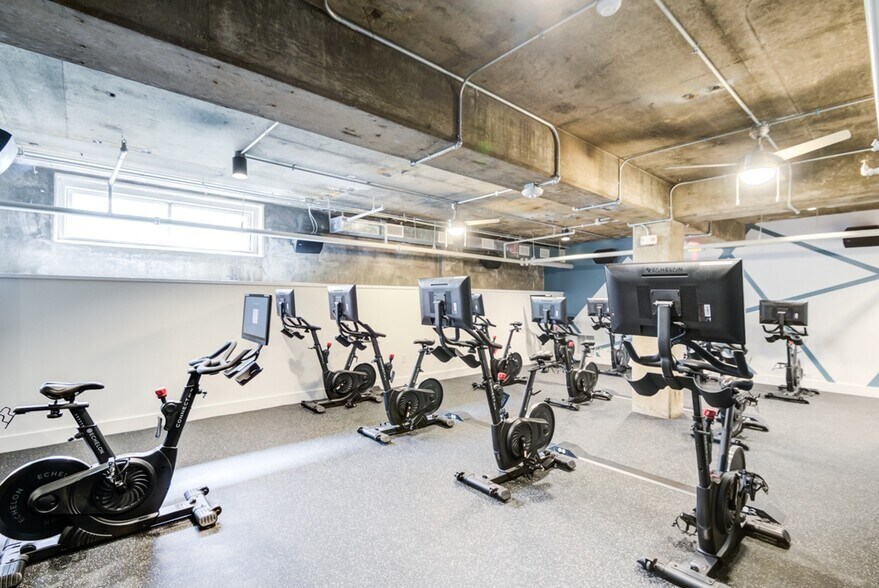 More Photos Of 1100 Richmond Hwy, Richmond Apartments For Sale