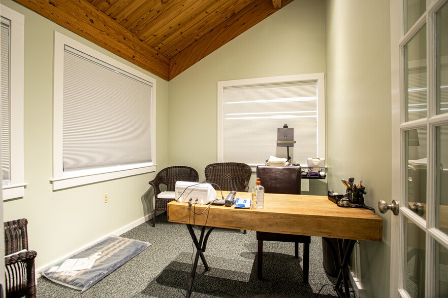 More Photos Of 767 Main Rd, Westport General Retail For Sale