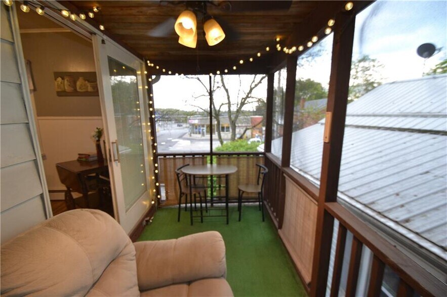 More Photos Of 450 E Main St, Palmyra General Retail For Sale
