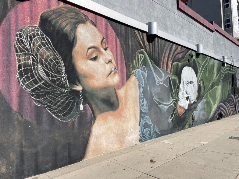 More Photos Of 4900-4906 Lankershim Blvd, North Hollywood Freestanding For Lease
