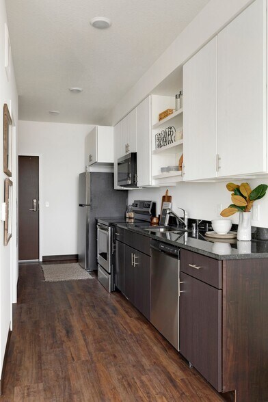More Photos Of 309-NE Ulysses St, Minneapolis Apartments For Lease