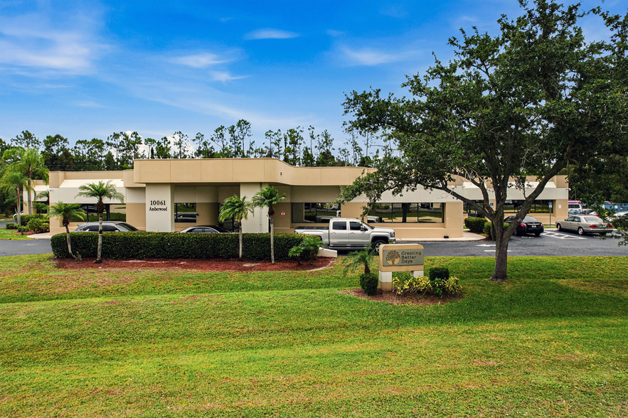 More Photos Of 10061 Amberwood Rd, Fort Myers Flex For Lease