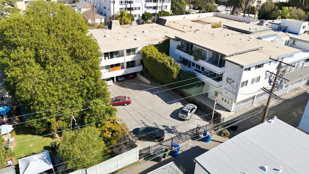 More Photos Of 1042 6th St, Santa Monica Apartments For Sale